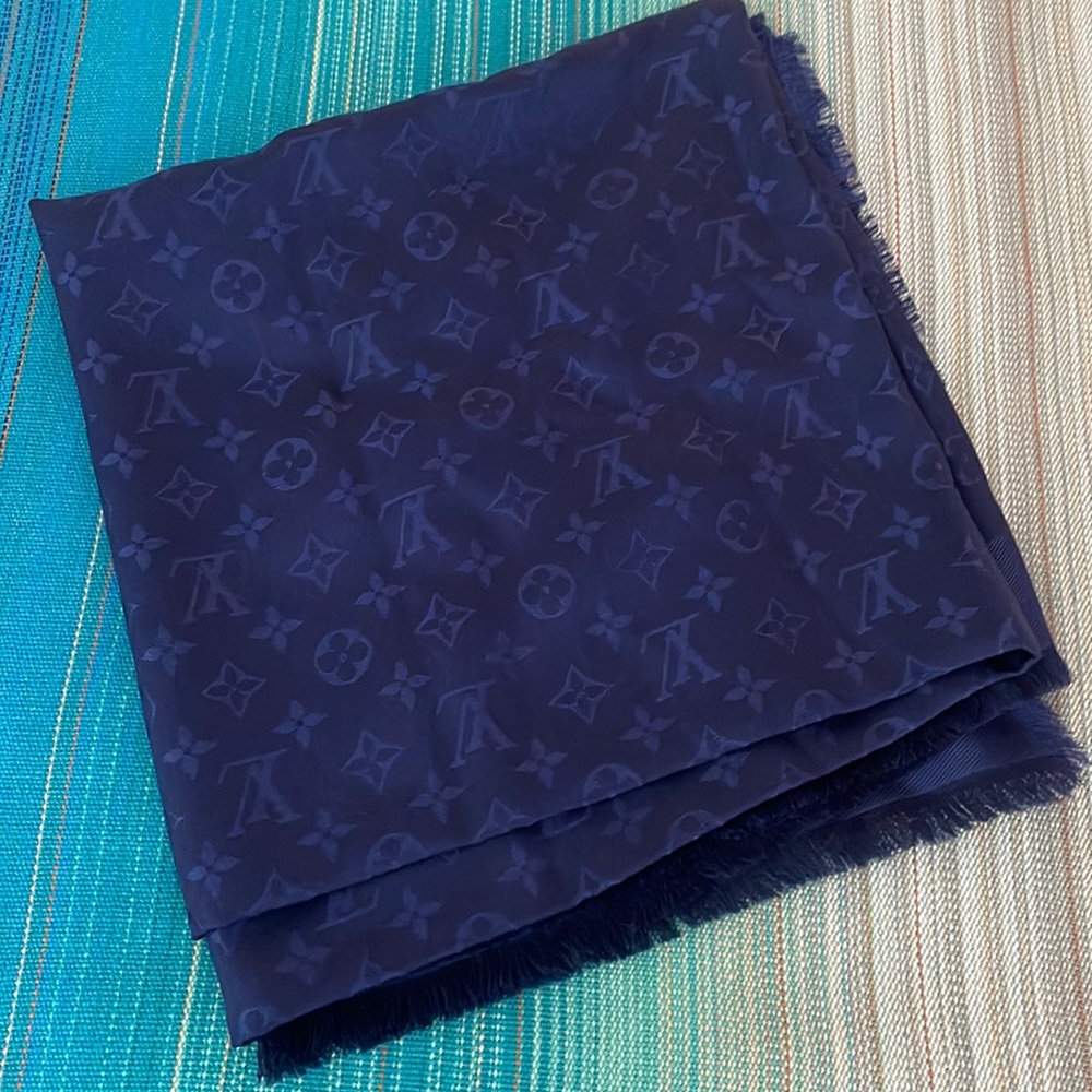Louis Vuitton Monogram Shawl